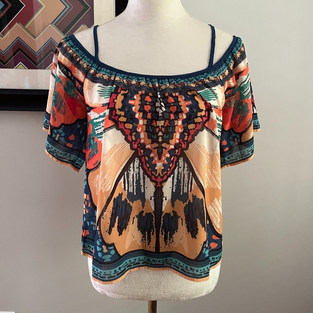 Flying Tomato Cold-Shoulder Butterfly Sleeve Top XS